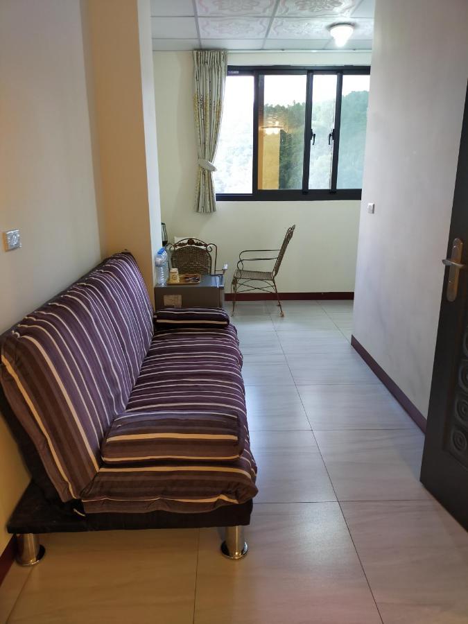 Sun Moon Lake Long Xing Homestay Yuchi Exterior foto