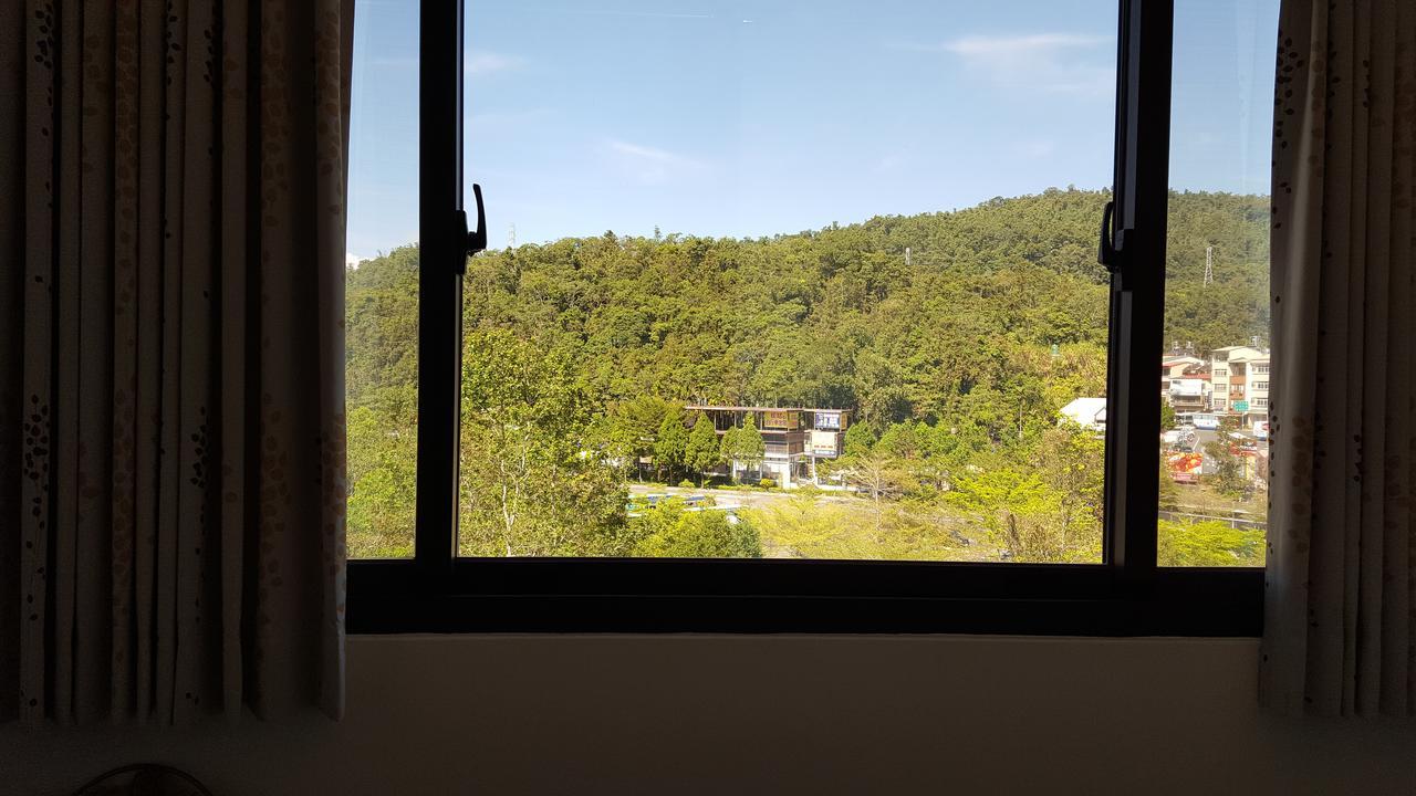 Sun Moon Lake Long Xing Homestay Yuchi Exterior foto